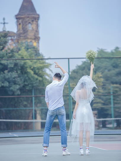 婚纱照选服装技巧,婚纱照衣服怎么选男生