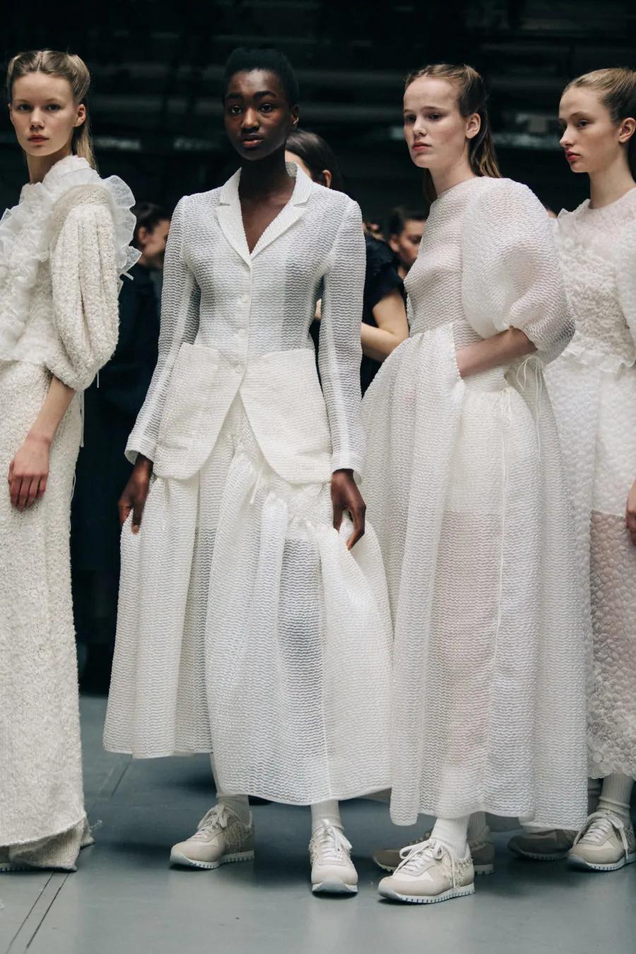 美出高级感这是什么神仙裙子,高个子也能穿的神仙裙子