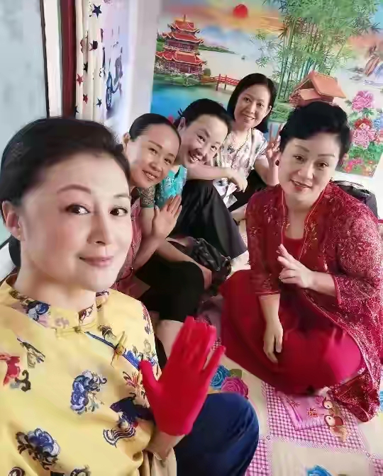 长贵悼念于月仙,于月仙长贵一起走了