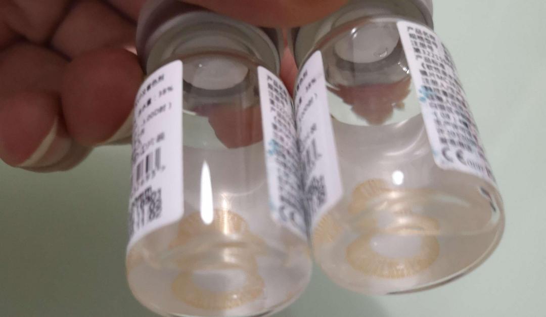 戴美瞳和不戴美瞳的区别 (戴美瞳会不会离不开美瞳)