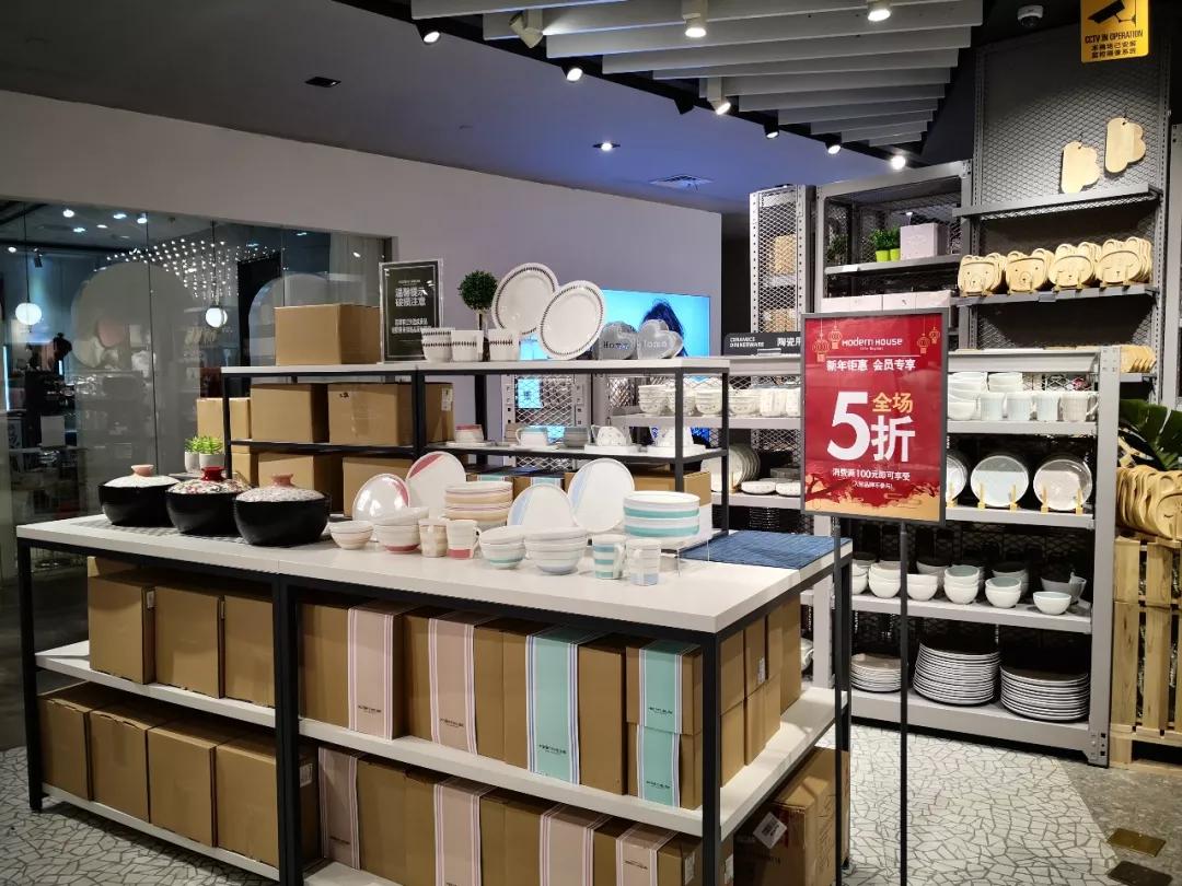 天山路街道百盛优客,天山优客百盛