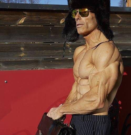 52岁体脂率多少正常,自然健美冠军40岁的样子