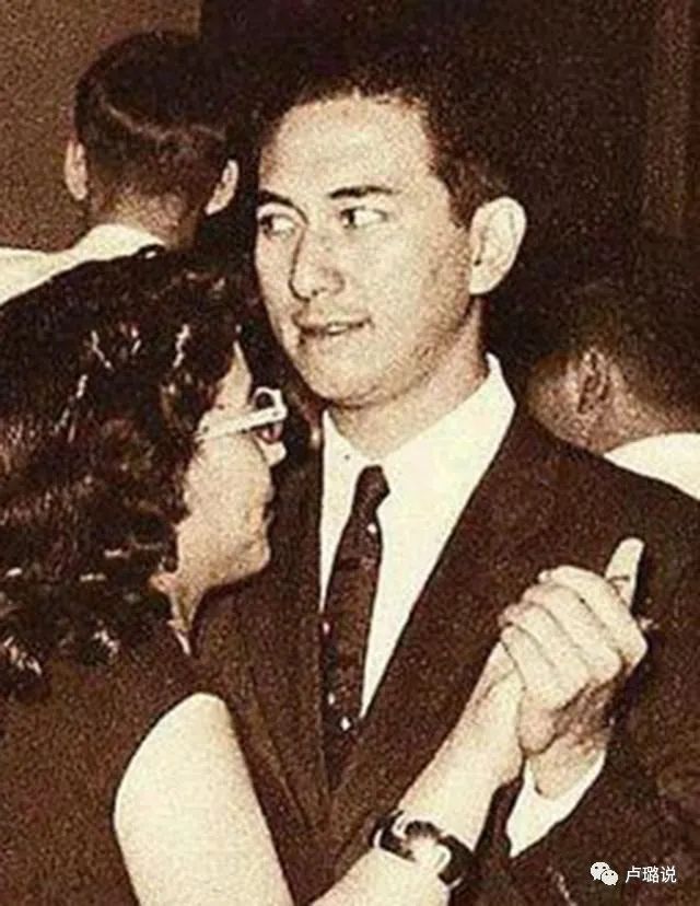 赌王的四个老婆现在状态,赌王四个太太的孩子们关系好吗