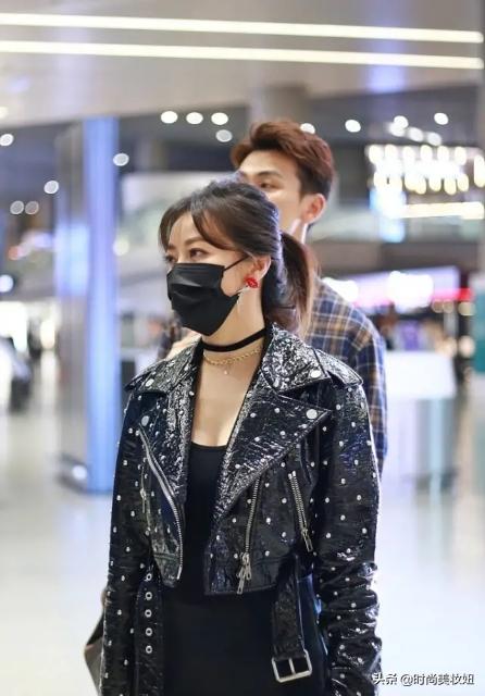 陈紫函皮衣照 (陈紫函低领礼服照片)