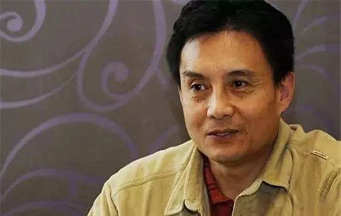 王伯昭被张卫健谢霆锋打片段,张卫健谢霆锋去医院看王伯昭了吗