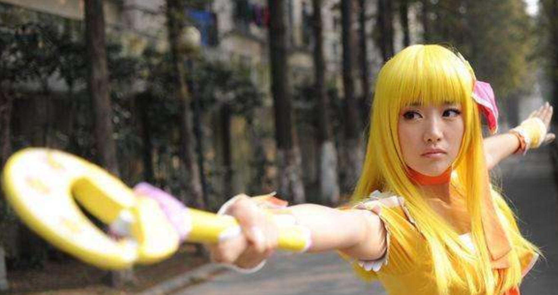 巴啦啦小魔仙中美琪叫什么名字,巴啦啦小魔仙海萤堡的名字