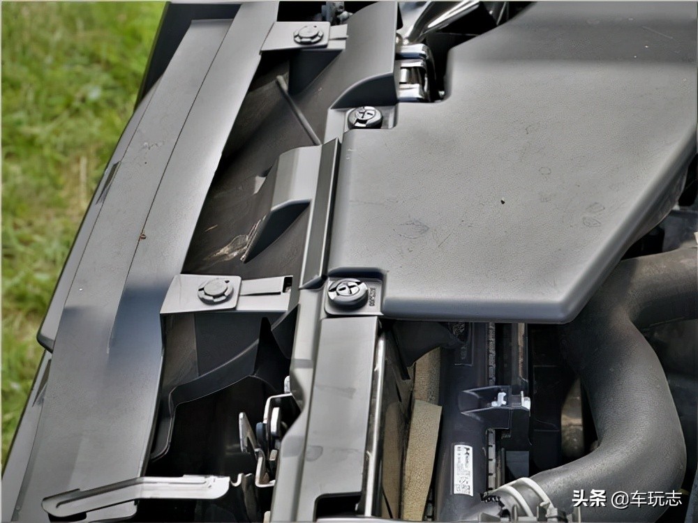 试驾第七代斯巴鲁森林人,2013斯巴鲁森林人手动挡试驾