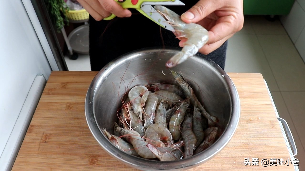 家庭做辣虾方法,超辣的虾如何做够味