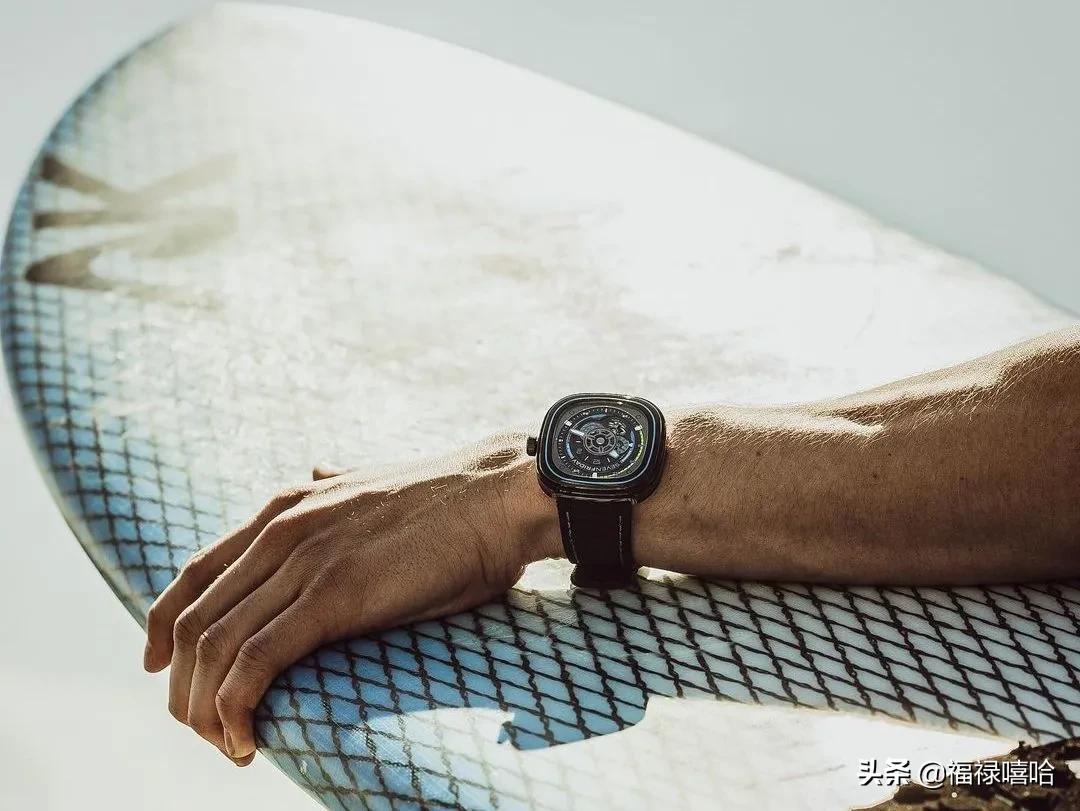 新年相亲加分秘籍|如何从手表分辨这个潮男的“真伪”