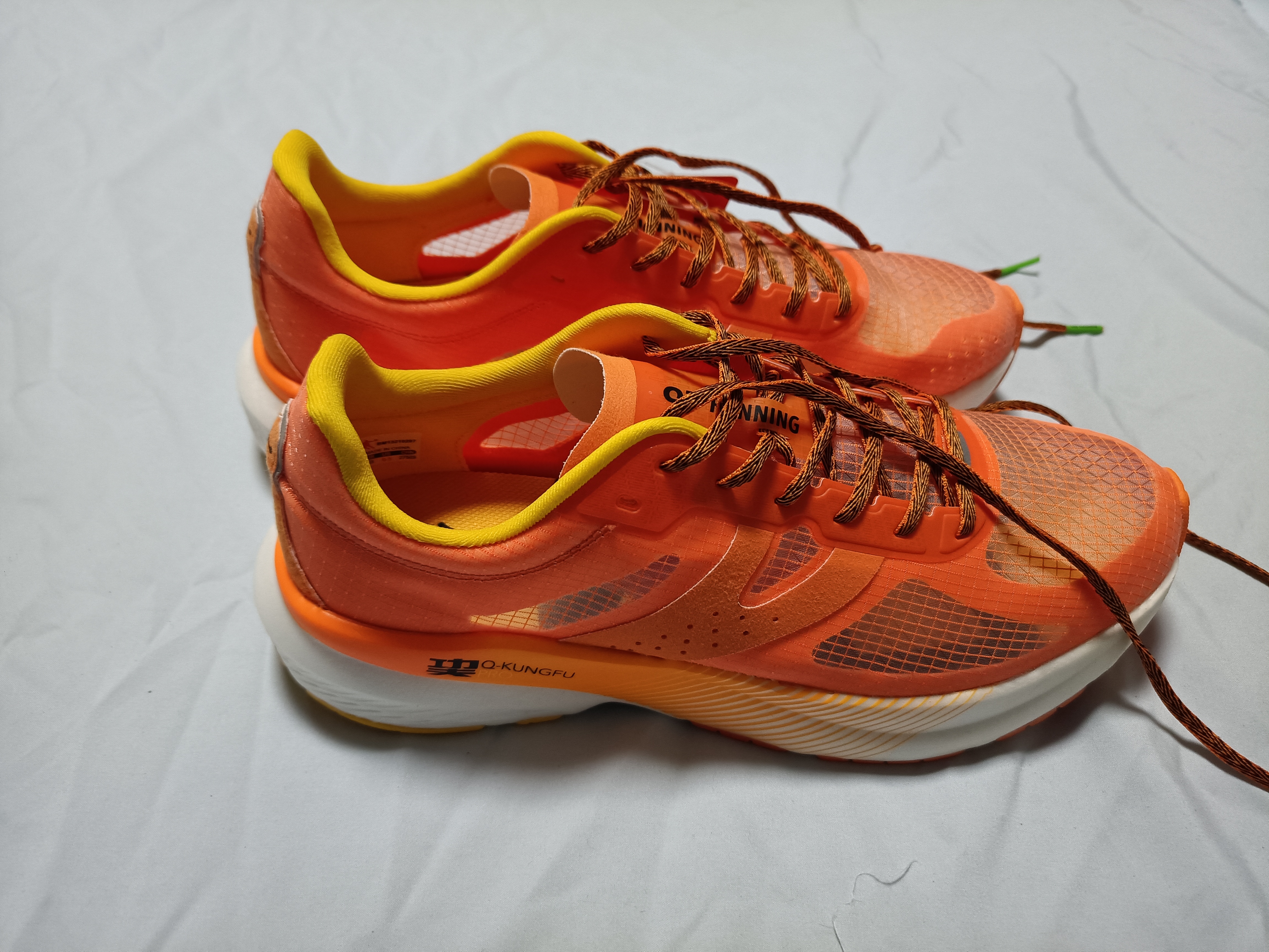 双十一200元内的跑鞋推荐,适合体重偏重500块钱以内的跑鞋