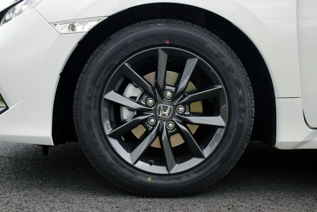 想买新车先看哪些,2022款思域买哪个配置最划算