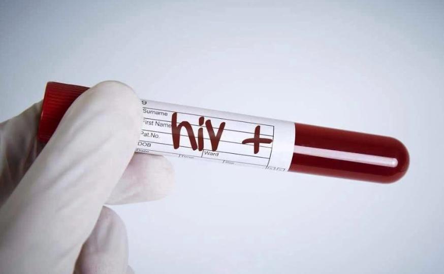 打耳洞有可能感染艾滋病吗,穿耳洞纹身会得艾滋病吗