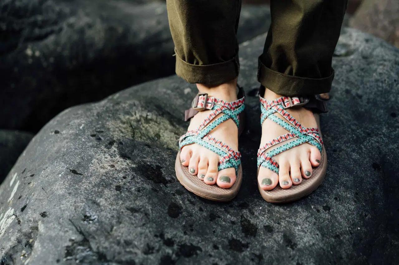 骆驼户外凉鞋推荐,选自己适合的凉鞋