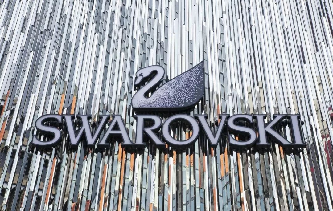 施华洛世奇是轻奢还是高奢,施华洛世奇宝石和玻璃的区别