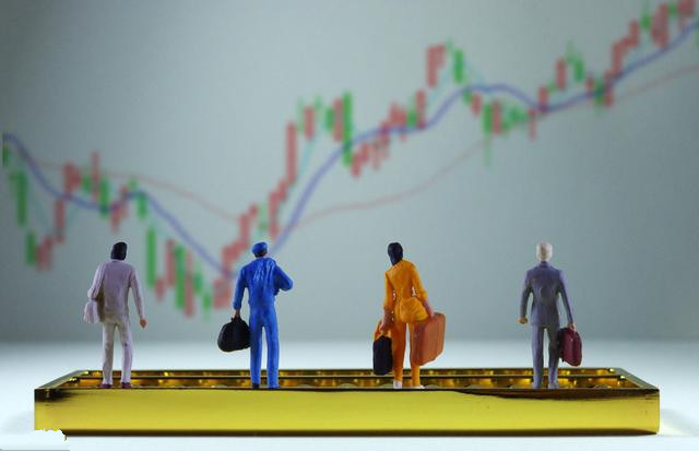 辞旧迎新回忆过往的感慨,回想过往皆是辛酸