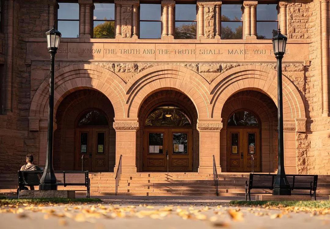 30所被严重低估的美国大学!你以为的野鸡校,个个都是狠角色