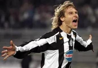 天下足球十大催泪文案,十年逝年之天下足球经典文案