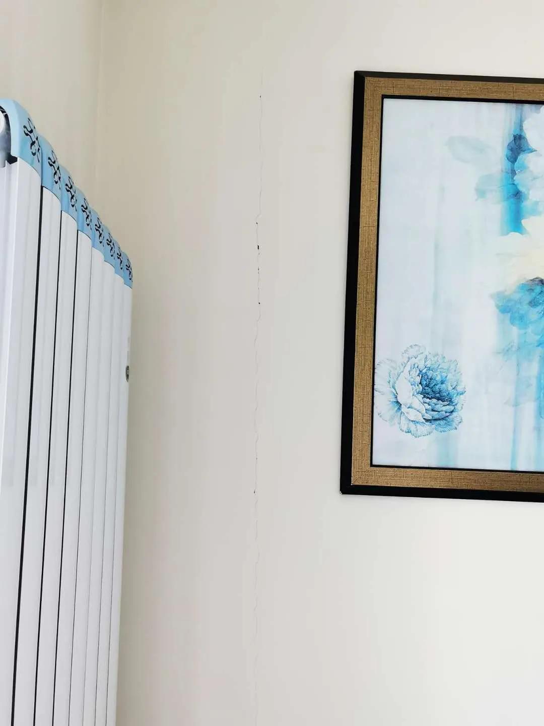 毛坯墙面起碱掉皮怎么处理,墙面轻度粉化怎么处理