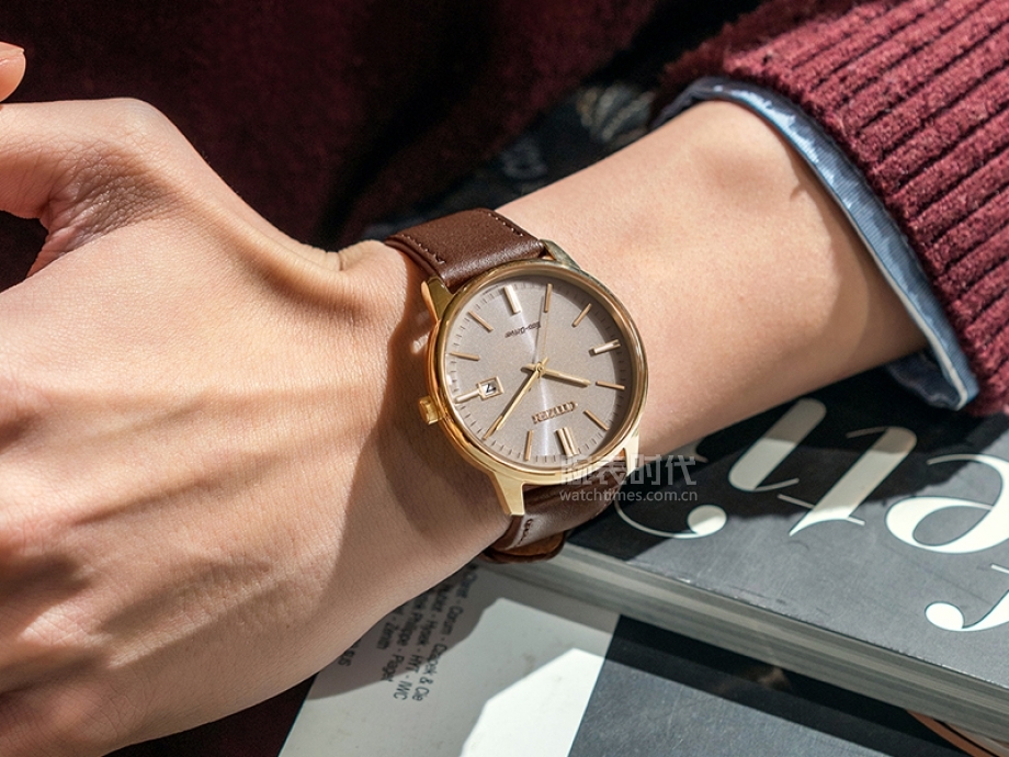 西铁城情侣对表价格,西铁城五千块左右推荐