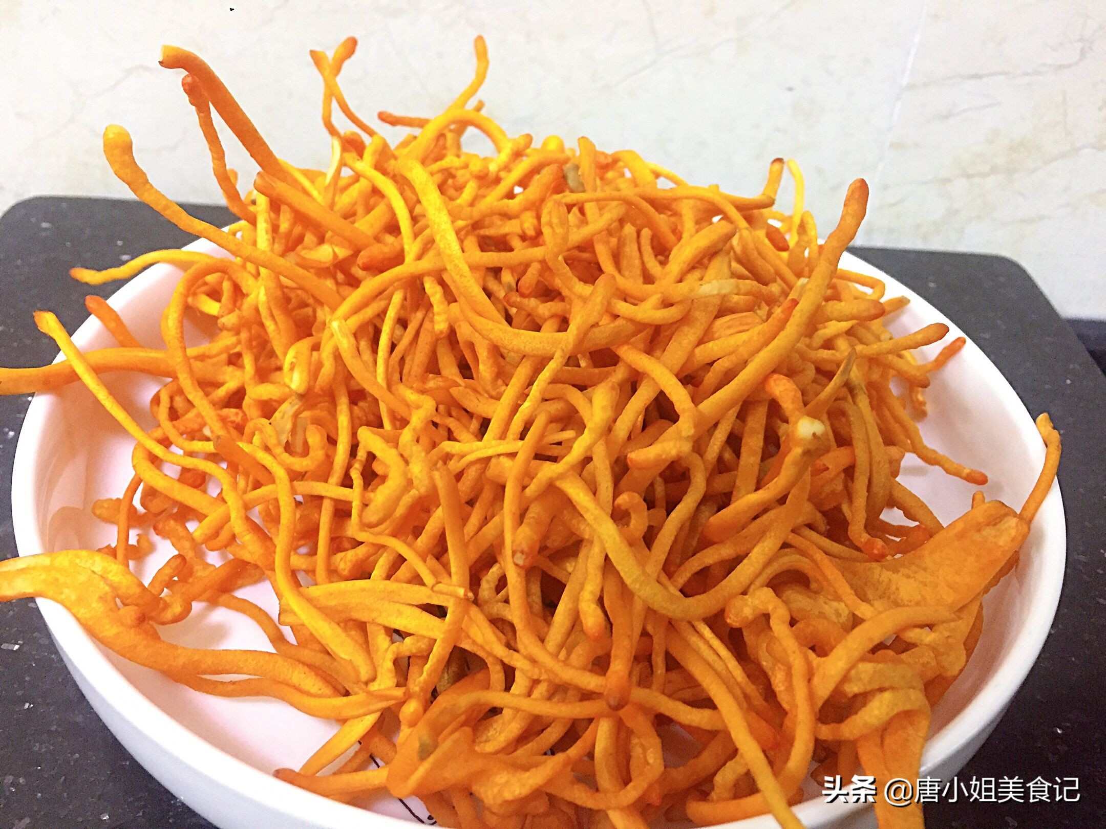 这菜营养不输冬虫夏草，平民价格，简单拌一拌，脆爽鲜美，特馋嘴