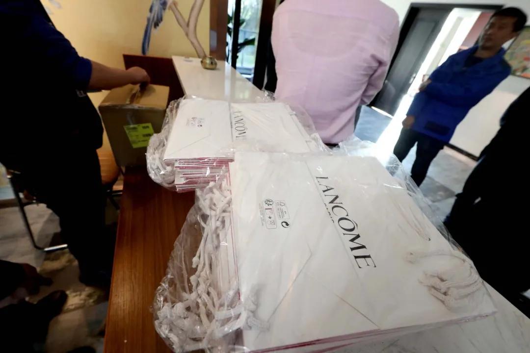 你买到的网红化妆品可能都是假的,你买的化妆品是正品吗