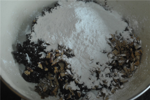 黑米球做法步骤,黑米球的做法