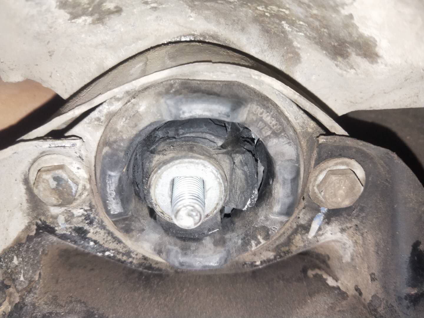 奥迪6缸2.8发动机通病,奥迪2.8v6发动机抖动缺缸