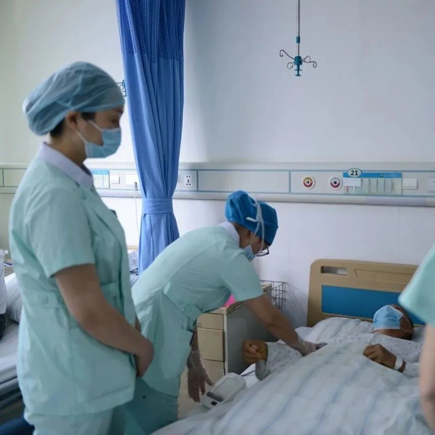 病人突然大咯血需要介入吗,医生抢救肺栓塞视频