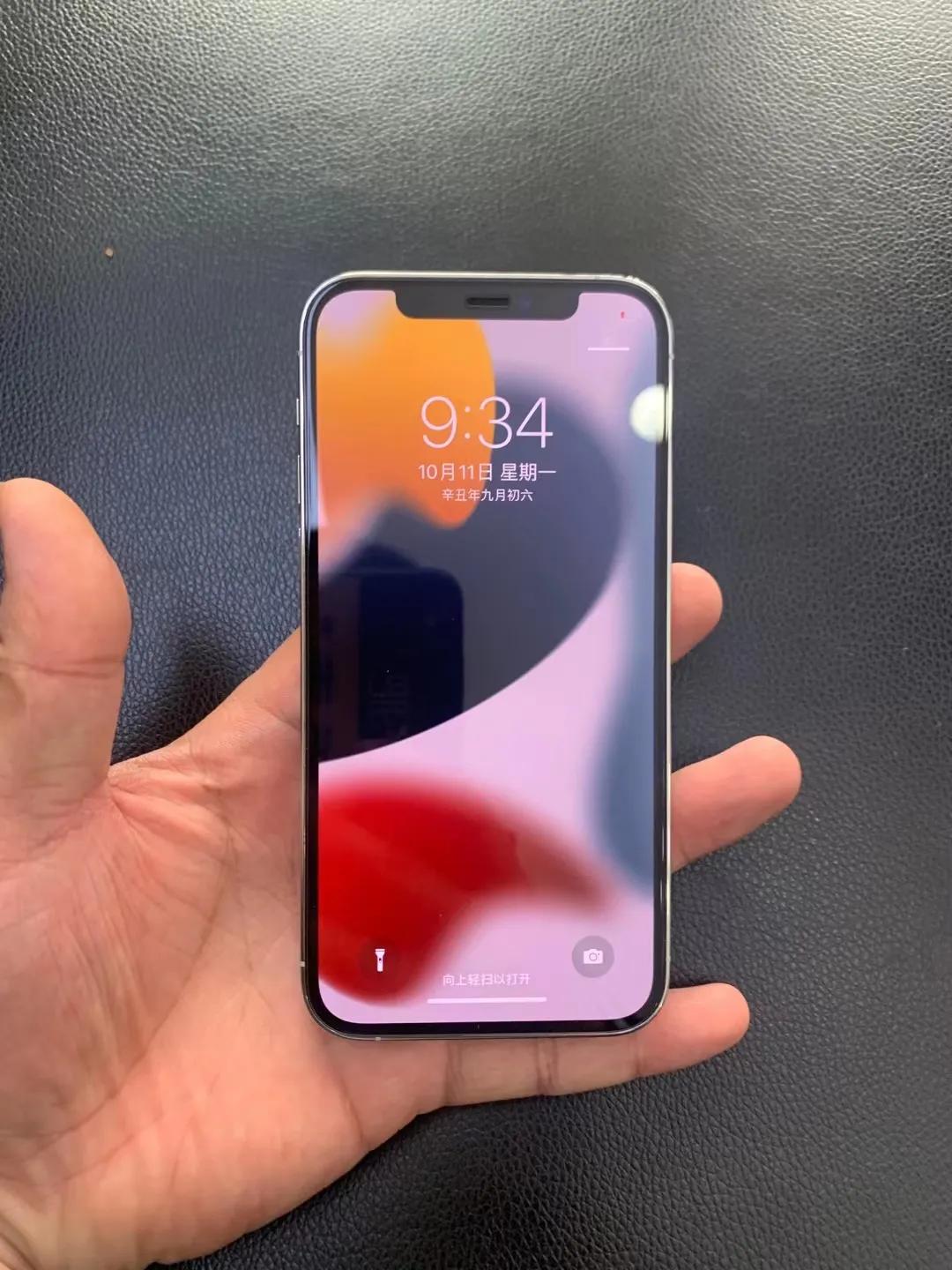 自己给手机贴膜的技巧,手机贴膜摆地摊技巧