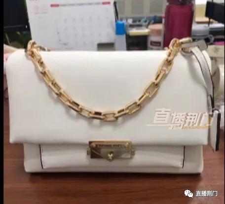 品牌包变“山寨货”!荆门某干洗店将顾客包包洗变色后又擅自改色