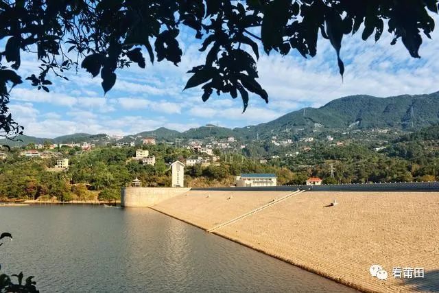 从黑暗走向了光明,从黑暗走向光明的事例