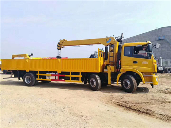 湖北专业随车吊厂家报价,湖北随车吊厂家有哪些