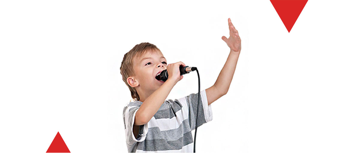 2岁小孩不爱开口说话,2岁孩子不爱说话但什么都听得懂