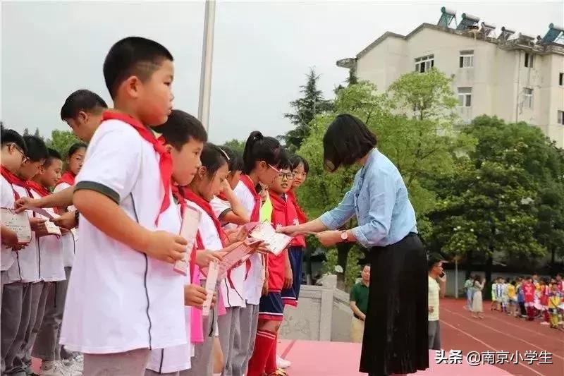 卓雅小学足球比赛,白云区第五届中小学生足球联赛