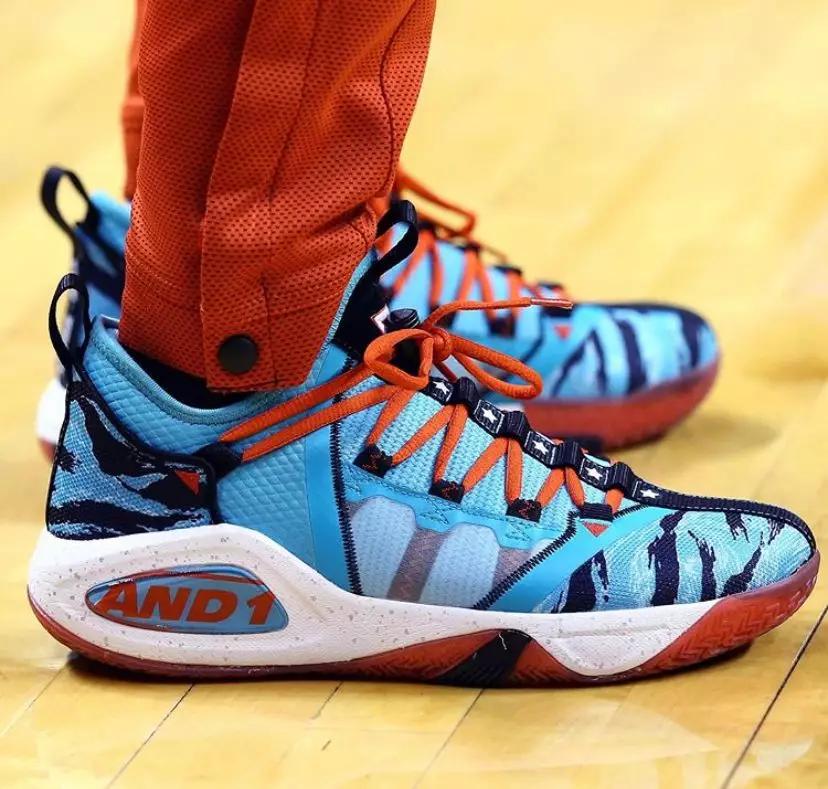 nba球星上脚布朗尼1代,nba球员上脚科比球鞋