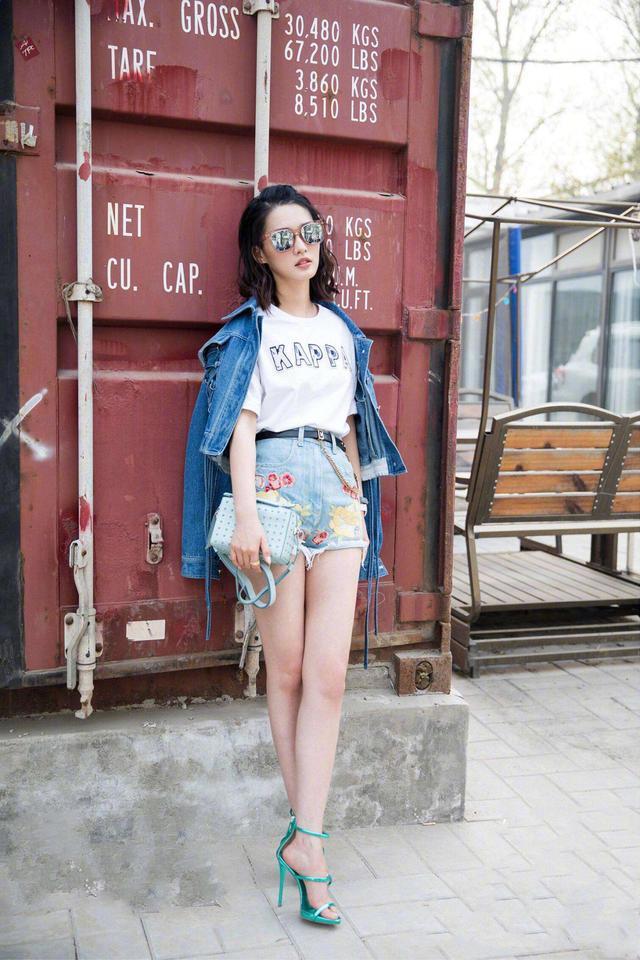 两个人全身照pose怎么拍好看,穿裙子全身照pose怎么拍好看