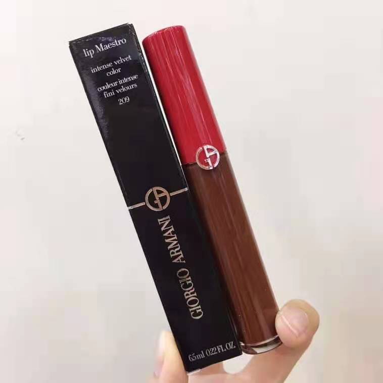 秋冬季节哪些口红适合你?戴上口罩你还涂口红么?