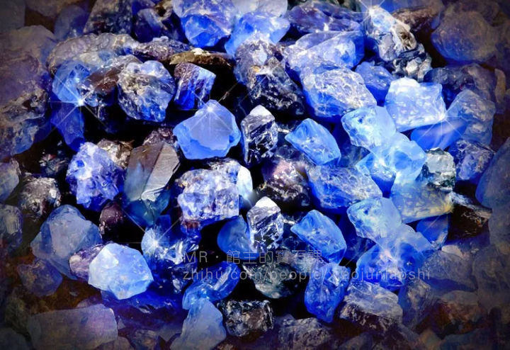 坦桑石深度解读,坦桑石多少大小值得收藏