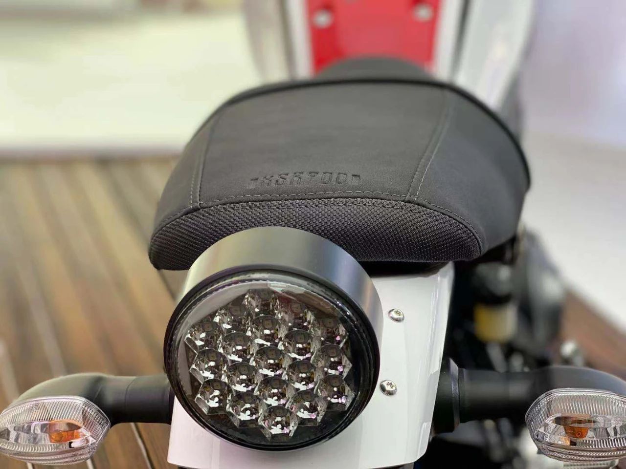 雅马哈xsr900新款测评,雅马哈xsr900和xsr700有什么差距