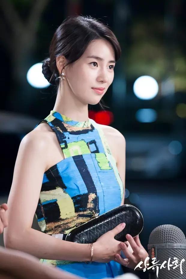 韩国版汤唯图片大全,汤唯韩国青龙颁奖典礼完整版