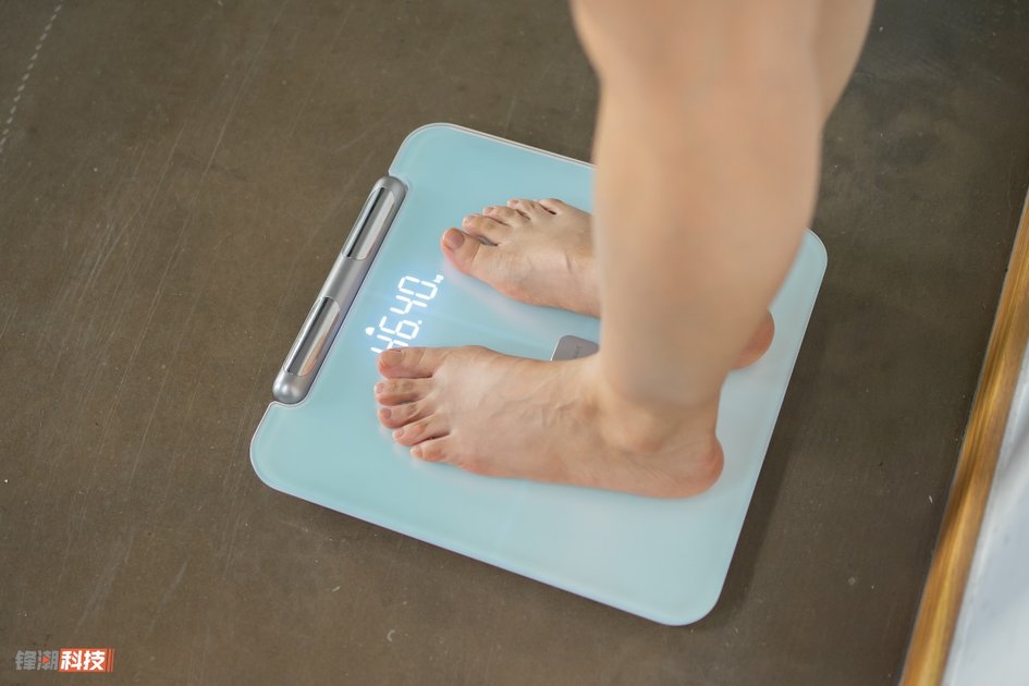 华为智能体脂秤3pro深度评测,华为智能体脂秤3怎么测量脂肪率
