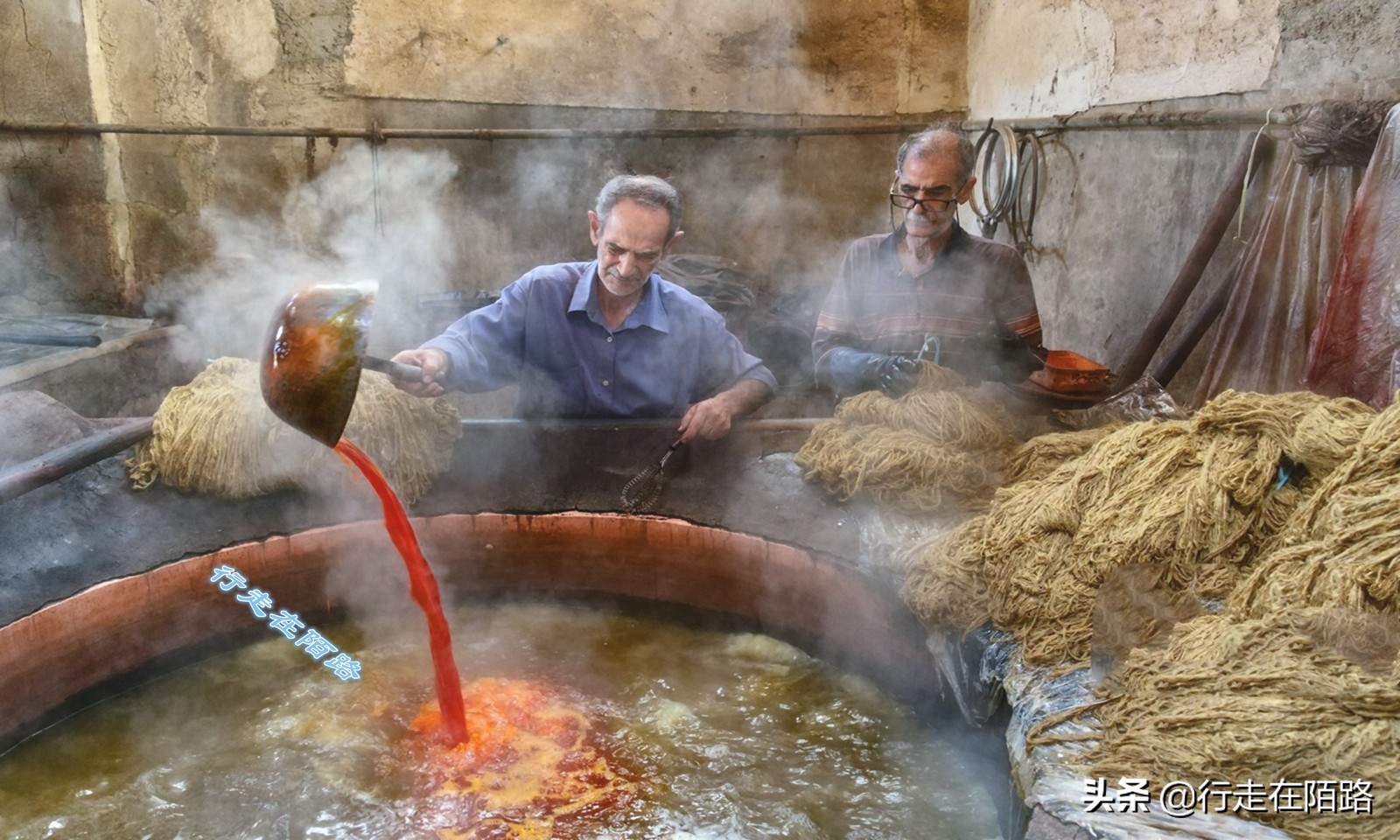 伊朗圣城旅完整版,伊朗衣食住行