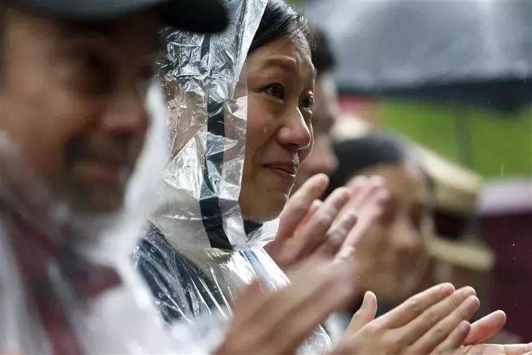 扎克伯格为什么要娶自己的老婆,扎克伯格谈妻子是最美的