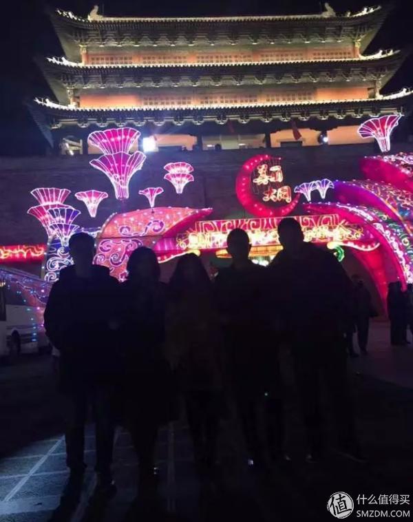 横跨20岁-55岁，钢铁直男也能学会的超简单拍妹技巧！