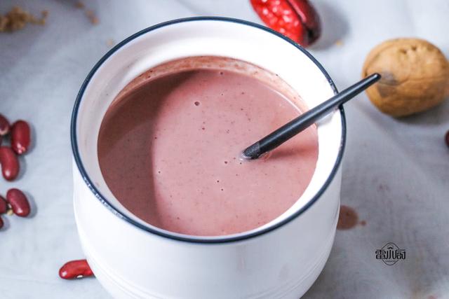 减脂的时候吃代餐奶昔的效果,公认口感最好的代餐奶昔