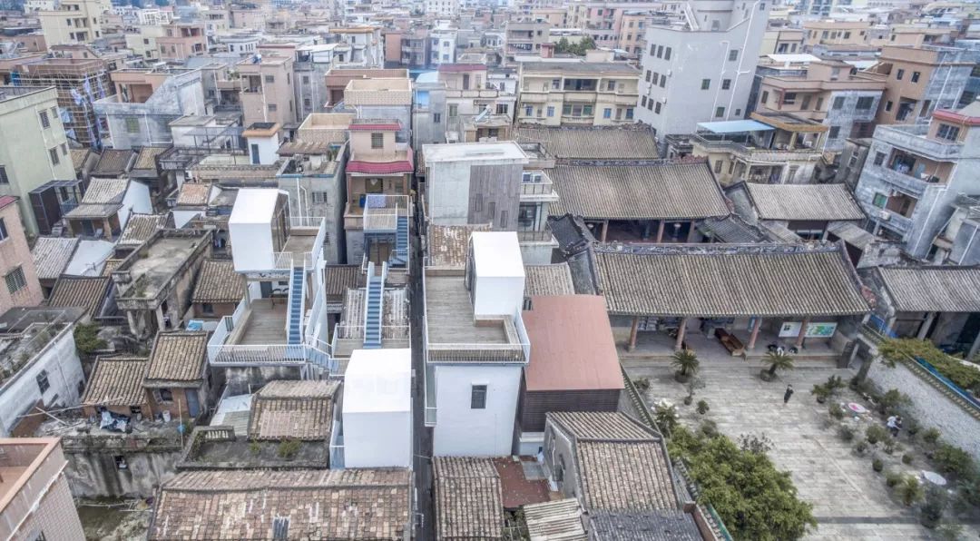 居民楼旧房改造成民宿风格,爆改旧楼成民宿