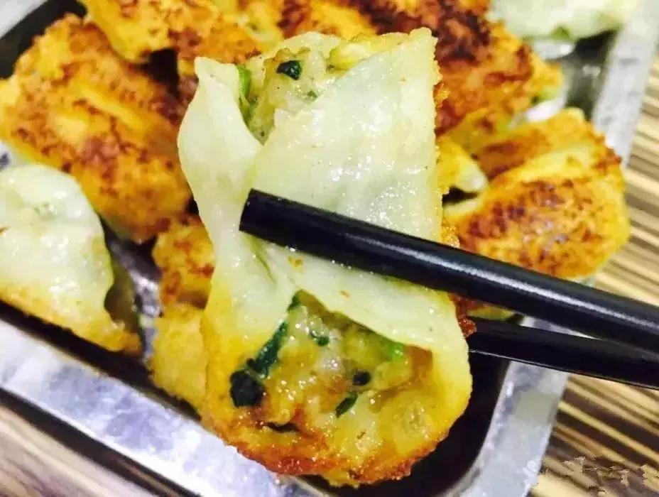 天津锅贴的正宗做法,天津红桥最好吃锅贴