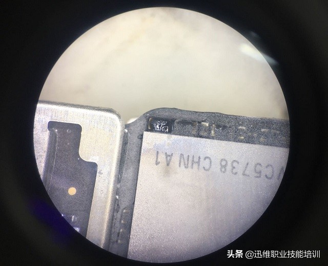 苹果x进水后无法开机,苹果8进水不开机维修