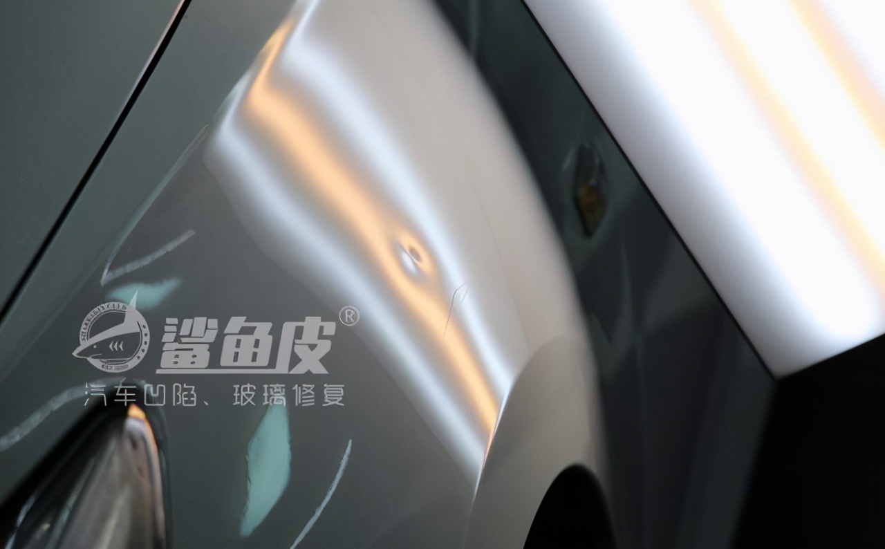 汽车前轮叶子板凹陷怎么办,前轮叶子板凹陷修复多少钱滁州