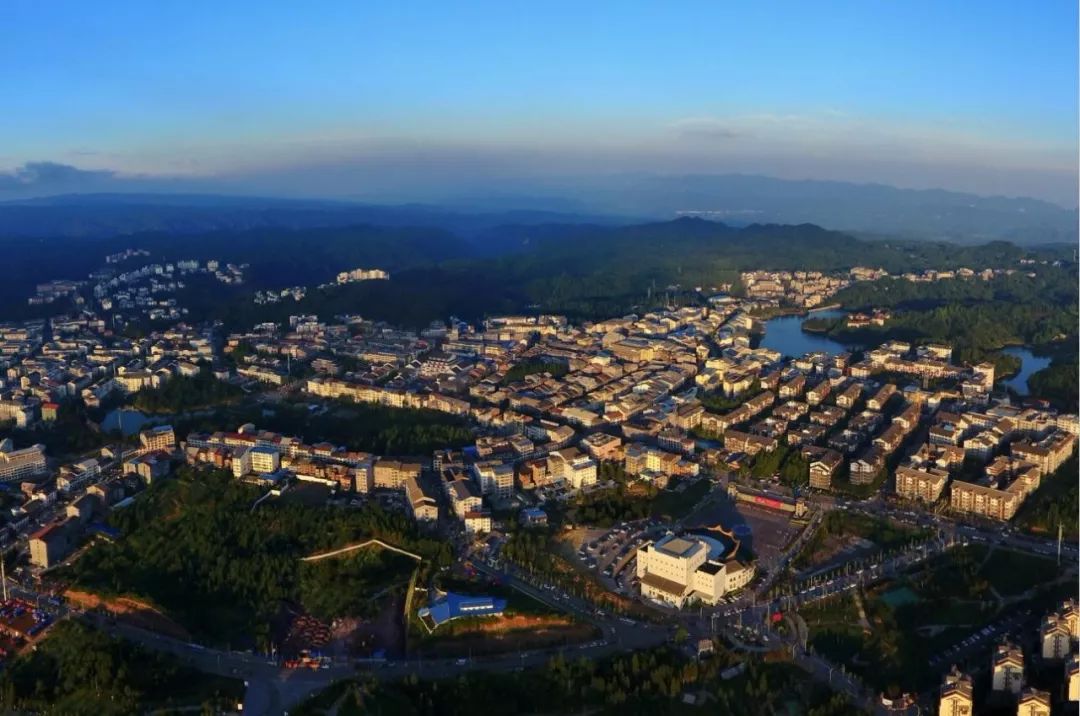 重庆人去哪里避暑最合适,重庆人适合出去避暑地方推荐